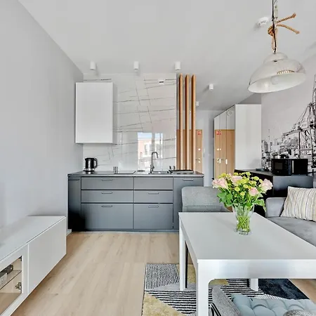 Bastion Walowa By Blue Mandarin *