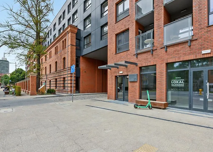 Bastion Walowa By Blue Mandarin * Gdańsk