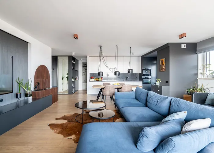 Bastion Walowa By Blue Mandarin